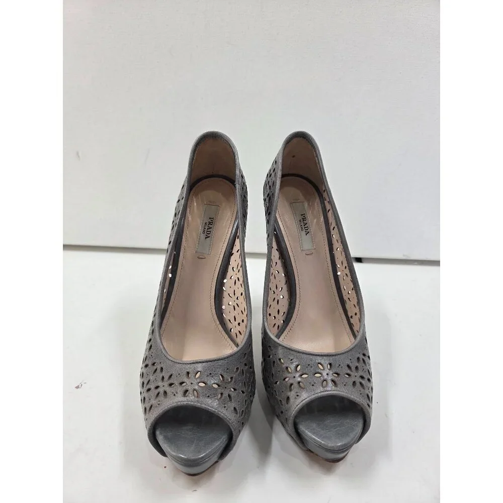 Prada Milano Decolleté Powder Perforated Leather Heels Pumps – Women’s  Size 6.5